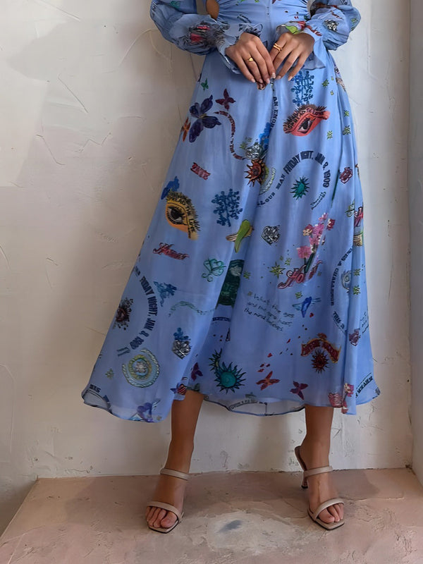 Kurzes Midikleid mit Graffiti-Laternenausschnitt und Ausschnitt